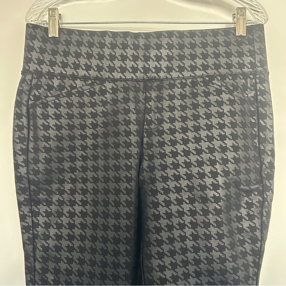 Torrid Pull-On Pocket Pixie Leggings - image 4